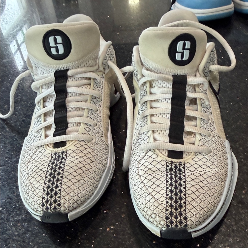 Nike Sabrina 1 Magnetic White/Grey Basketball Shoes